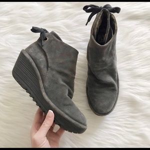 FLY LONDON suede oil diesel booties Sz 39/8
